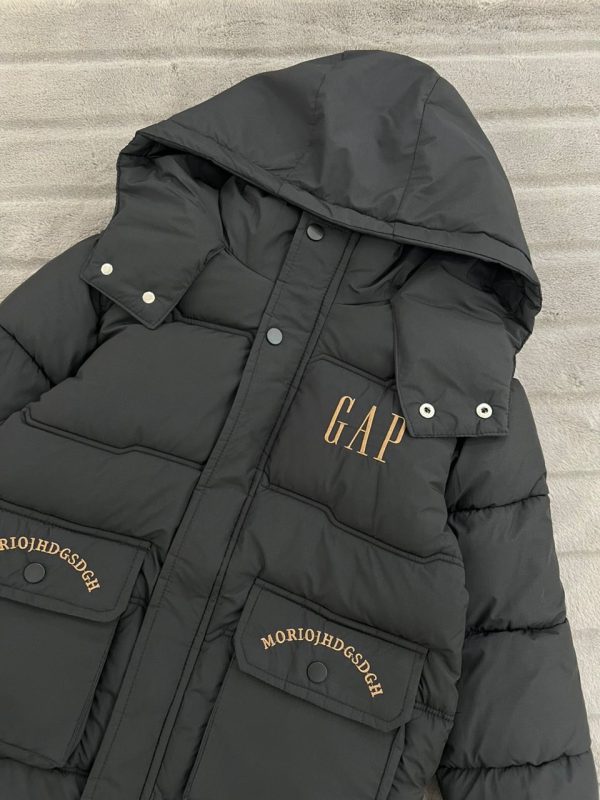 كاپشن پسرانه قواره بزرگ طرح GAP با رويه كاملا ضدآب و داخل خز كد ١٩٧