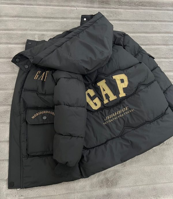 كاپشن پسرانه قواره بزرگ طرح GAP با رويه كاملا ضدآب و داخل خز كد ١٩٧